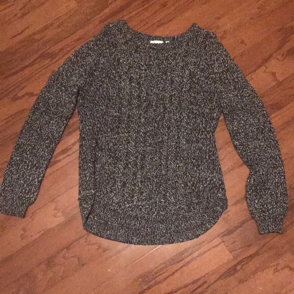 Large RD style dark gray and white sweater